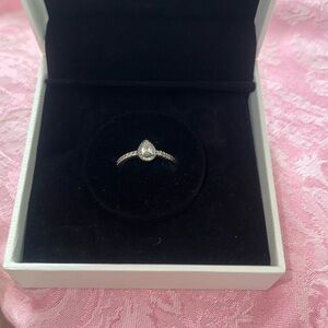 Pandora Sparkling Pear Halo Ring Size 9